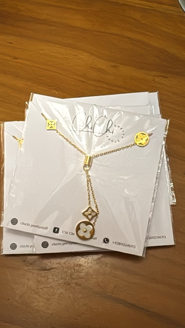 Kalung LV Jurai 324