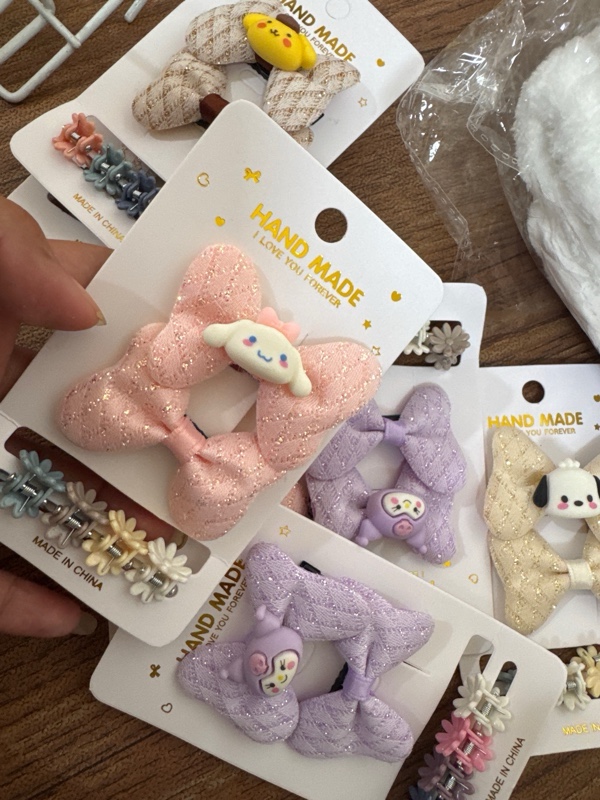 Jepitan Set Sanrio dan Jepit Kecil