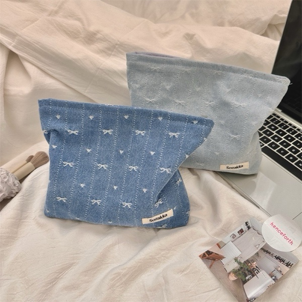 Pouch Makeup Pita Denim