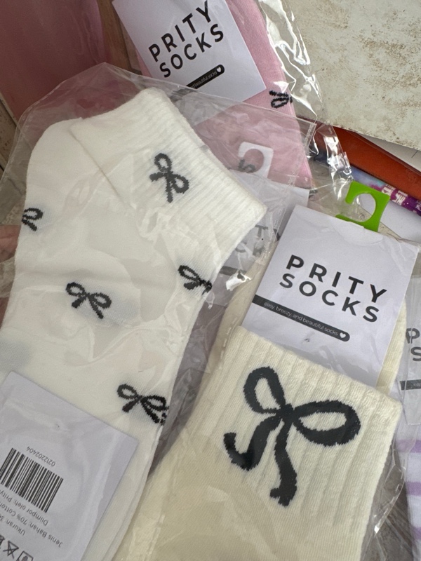 Kaos Kaki Motif Pita