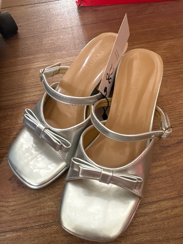 Heels Pita Strap