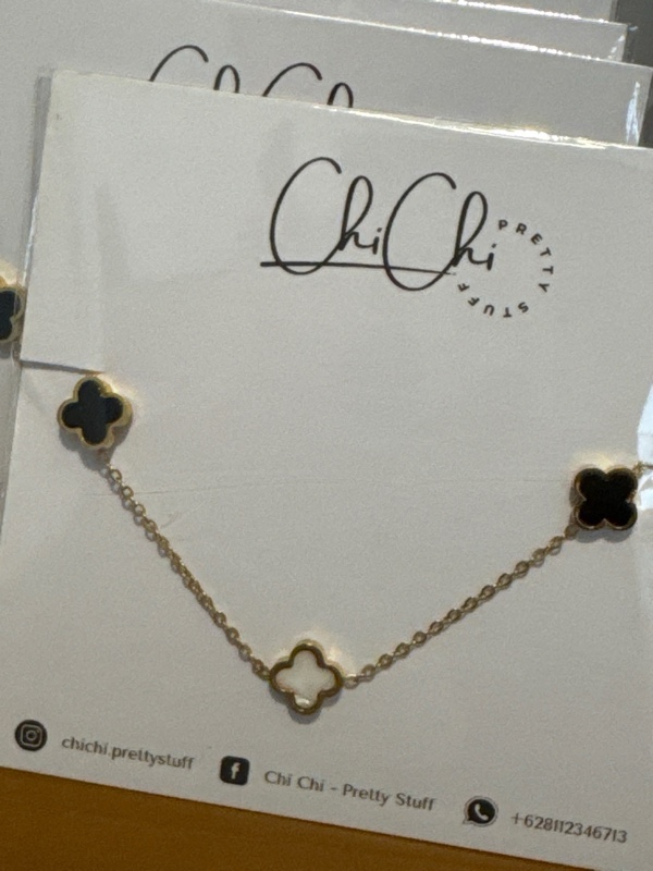Gelang Clover 324
