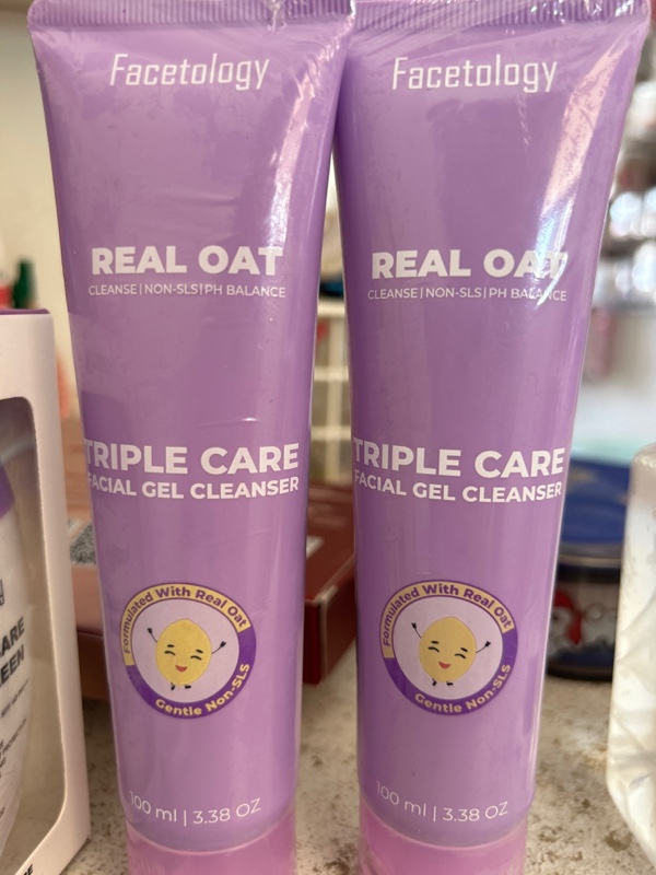 Facetology Real Oat Gel Cleanser